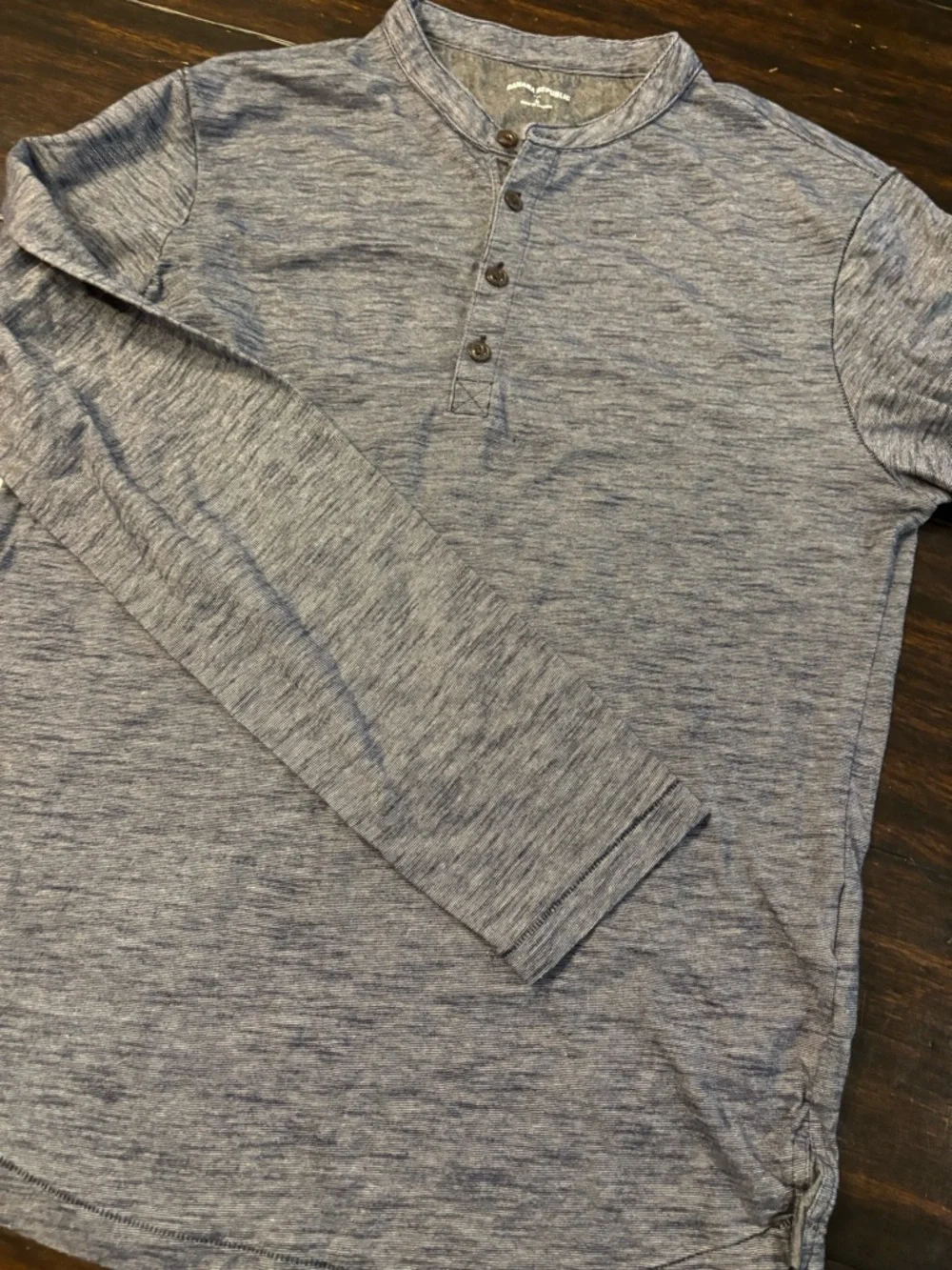 Banana Republic Men's Long Sleeve Henley - Heather Navy size small